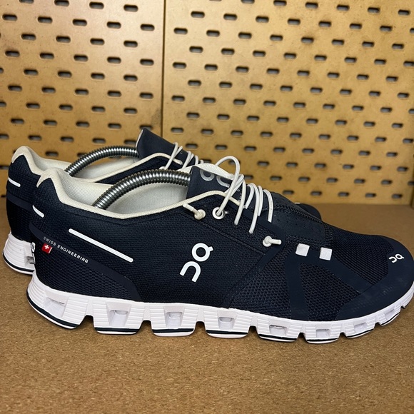 On Running Other - Men on cloud running shoes navy blue size 9.5